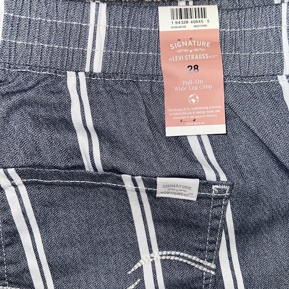 Levi’s Strauss Signature Striped Wide Leg Crop Plus Size Casual Pants - Picture 7 of 9